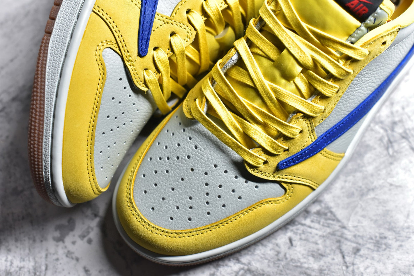 AJ1 Low Travis Scott Canary Yellow