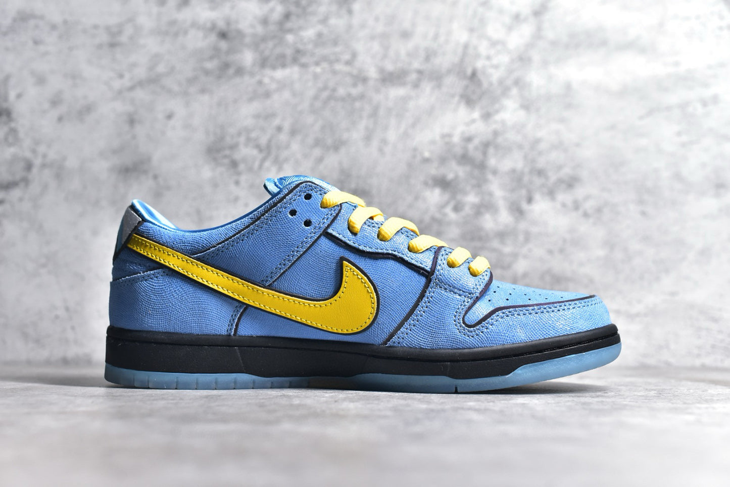 Dunk Low Powerpuff Girls blue