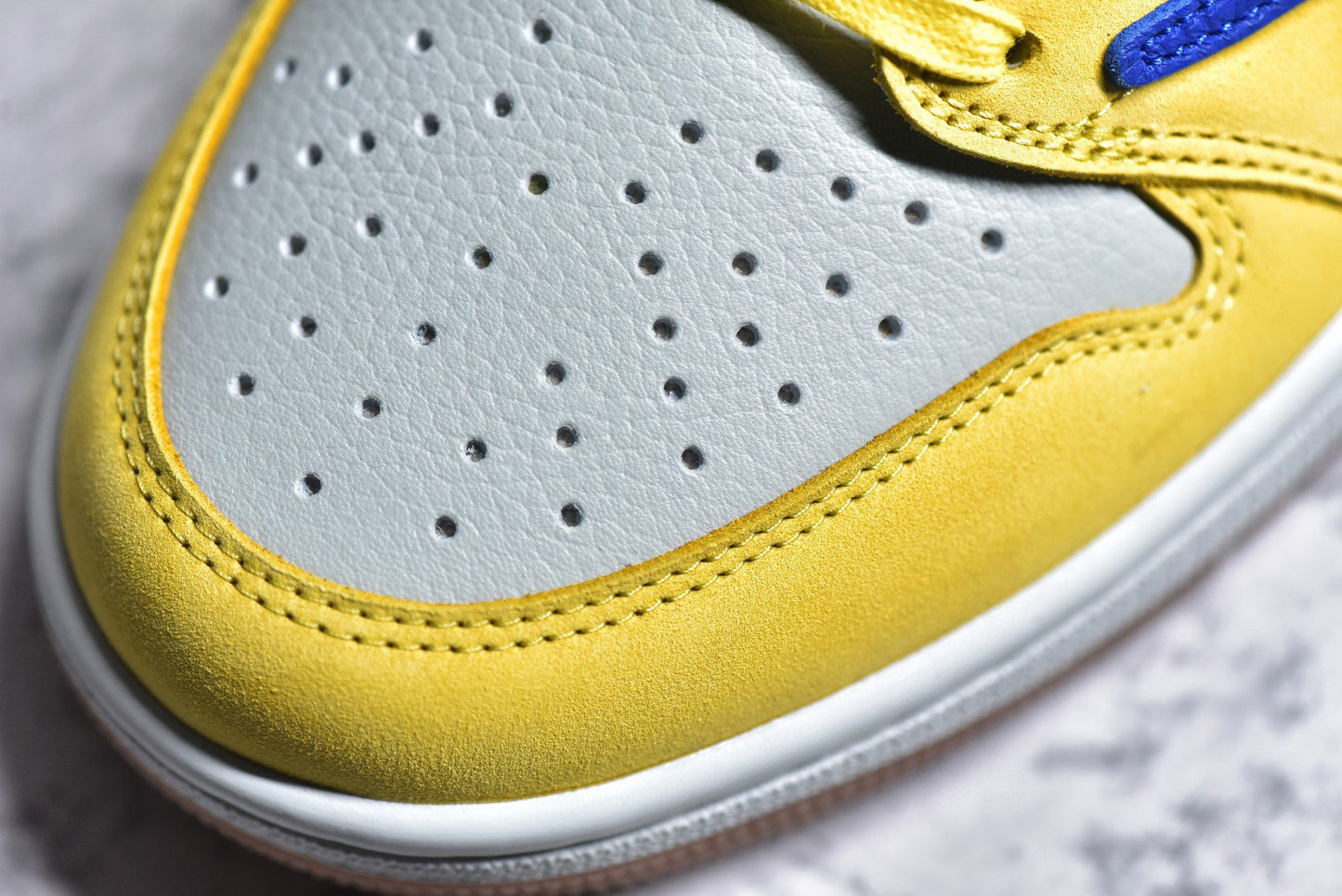 AJ1 Low Travis Scott Canary Yellow