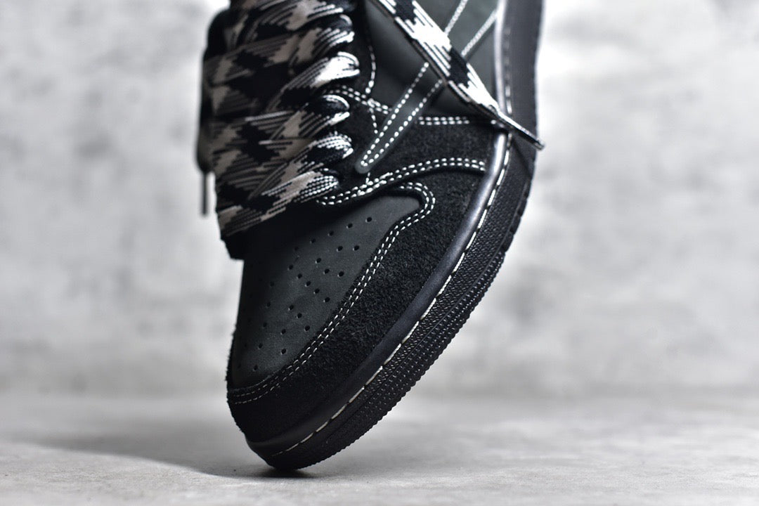 AJ1 Low Travis Scott Black Phantom