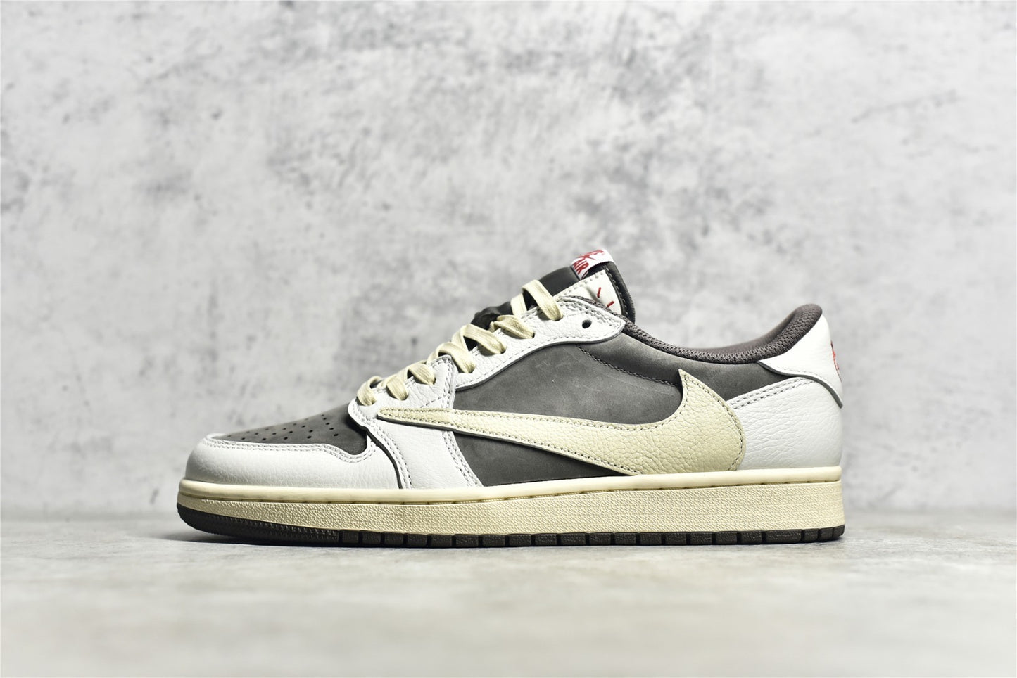 AJ1 Low Travis Scott Reverse Mocha