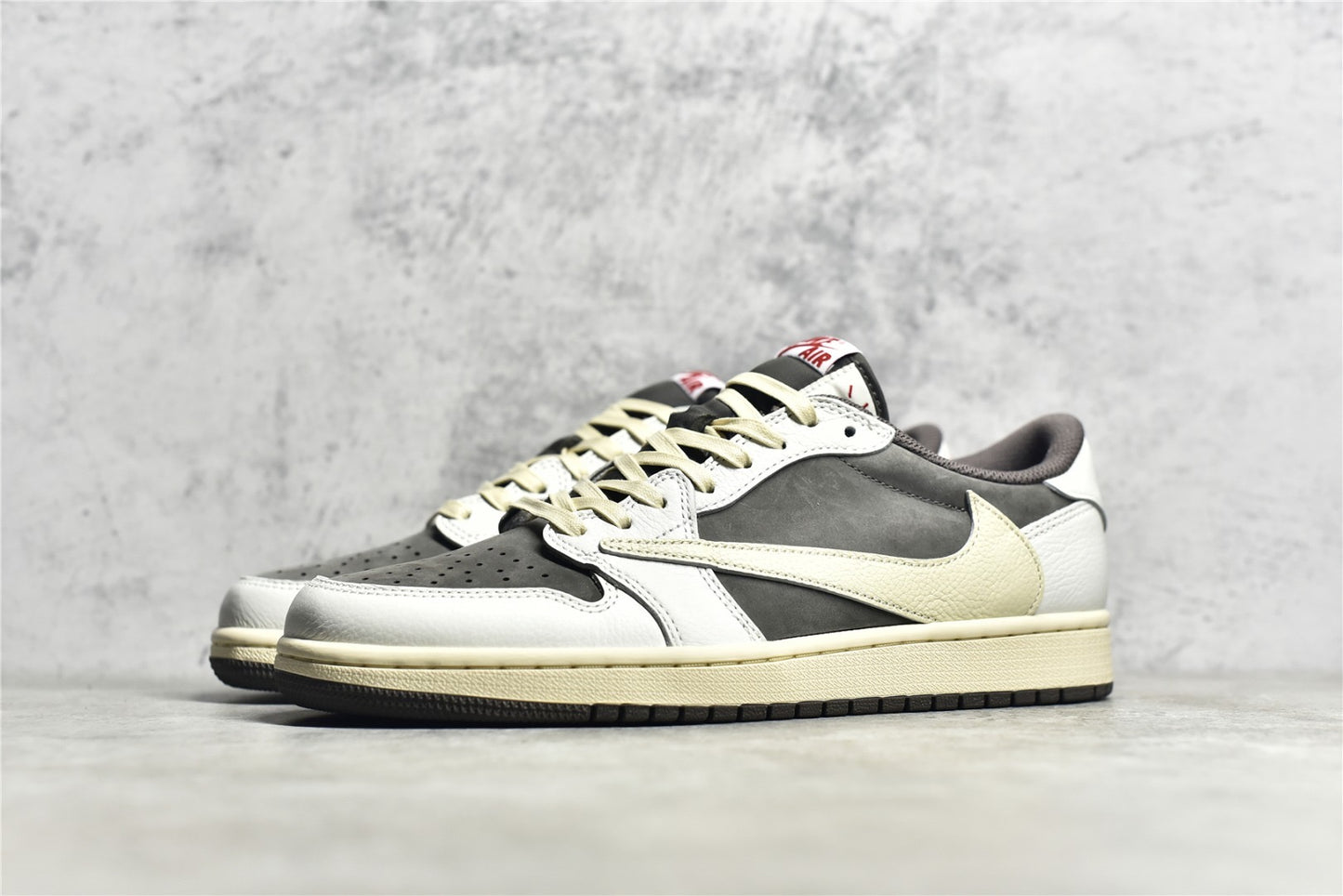 AJ1 Low Travis Scott Reverse Mocha