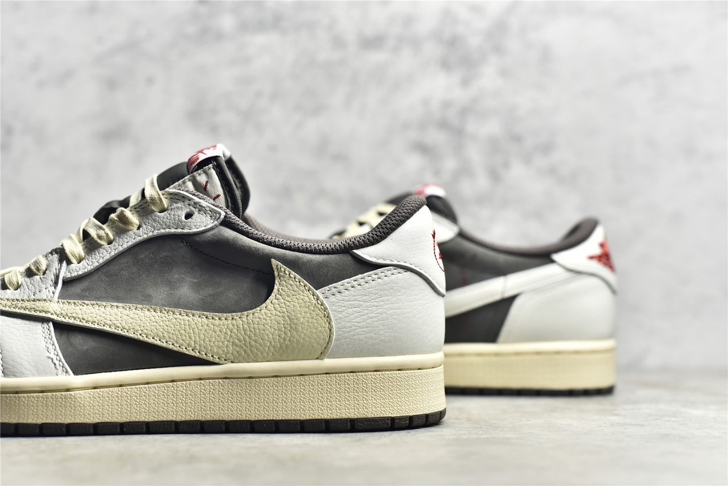 AJ1 Low Travis Scott Reverse Mocha