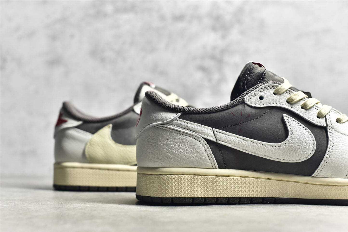 AJ1 Low Travis Scott Reverse Mocha