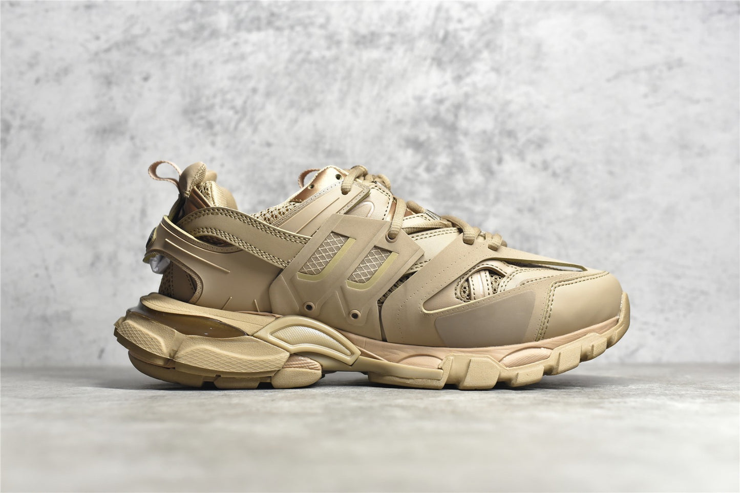 BLCG Track Beige