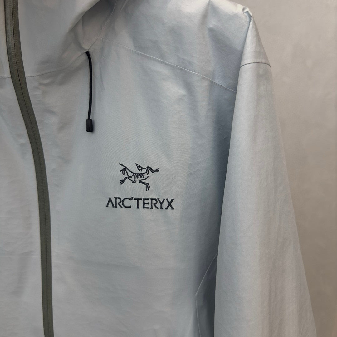 Arc’teryx BETA LT LIGHT GRAY