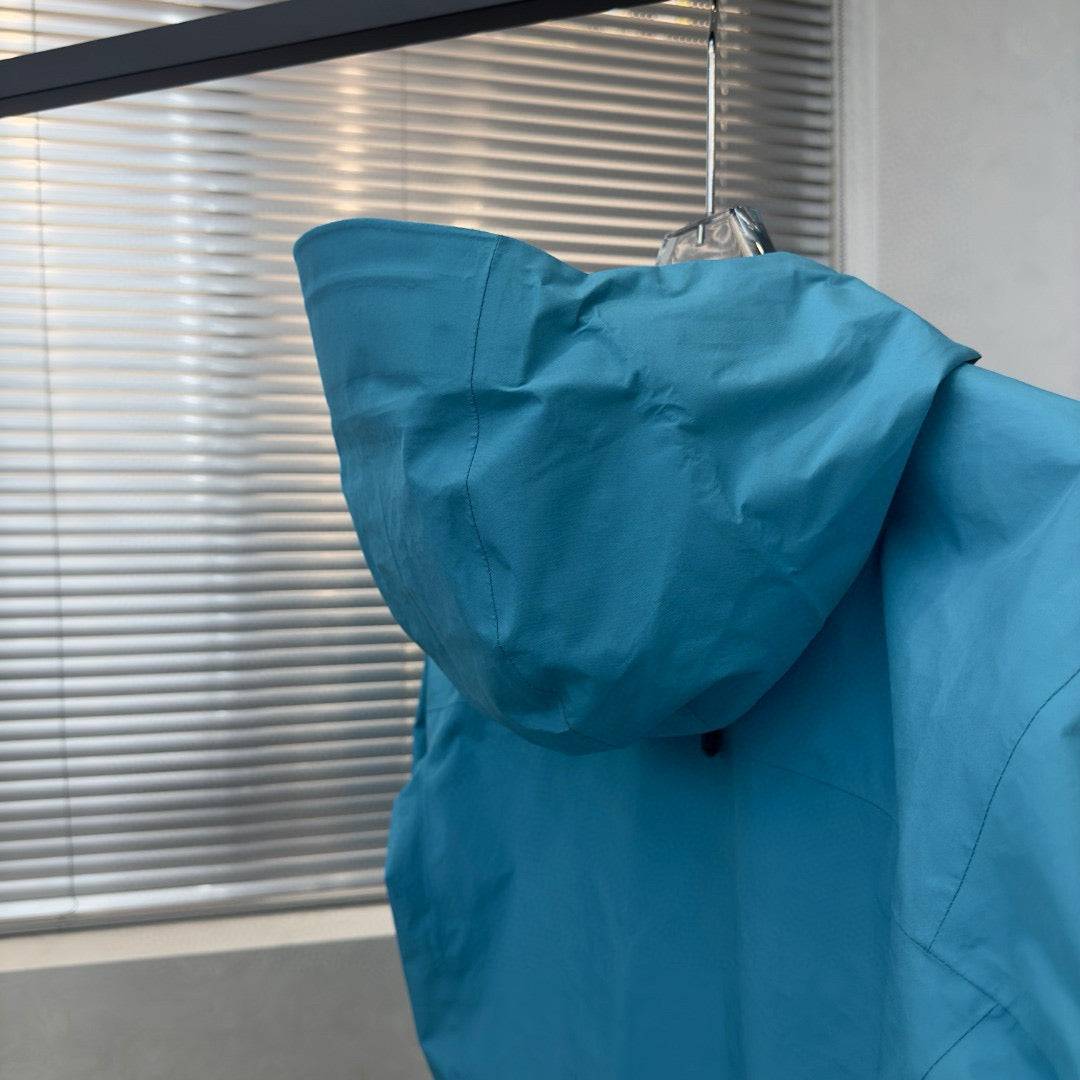 Arc’teryx BETA LT BLUE