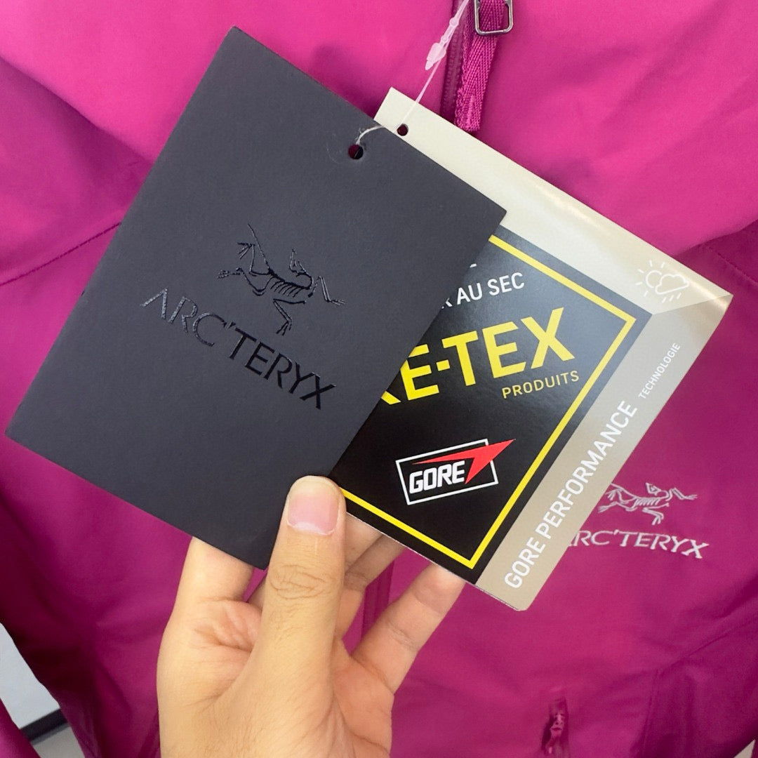 Arc’teryx BETA LT PINK