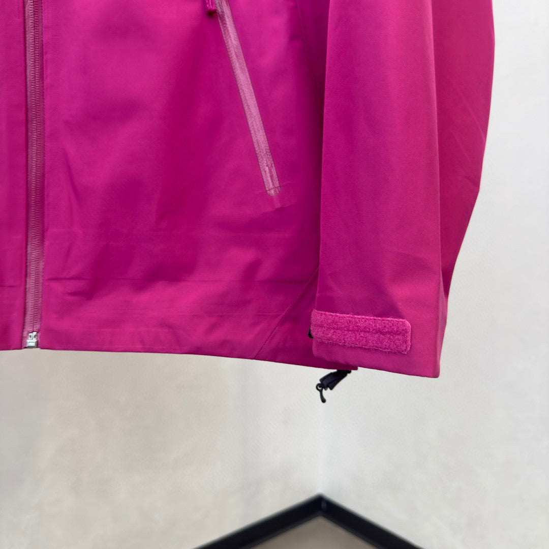 Arc’teryx BETA LT PINK