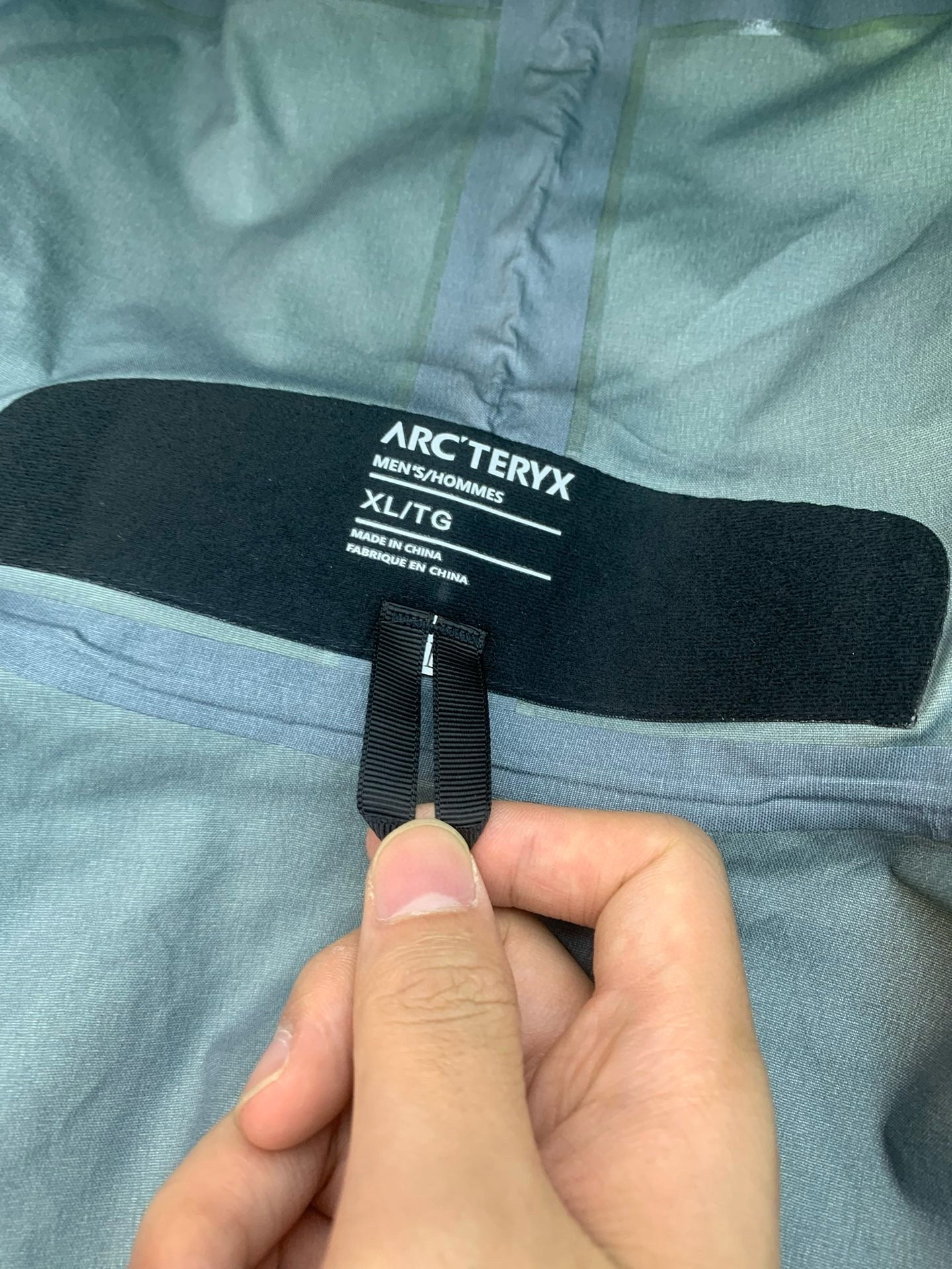 Arc’teryx ALPHA SV6 FLUORESCENT GREEN