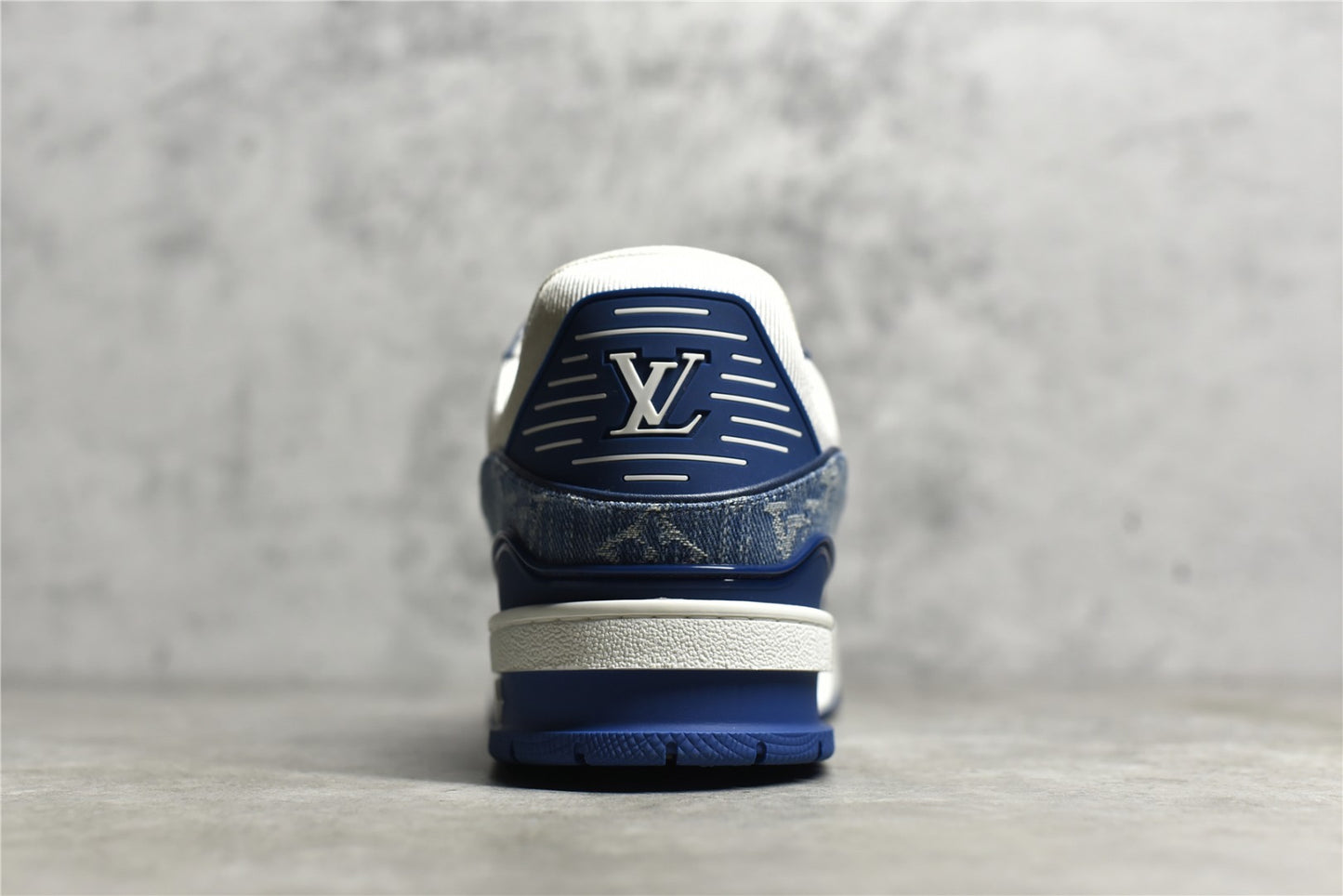 LV Trainer 01