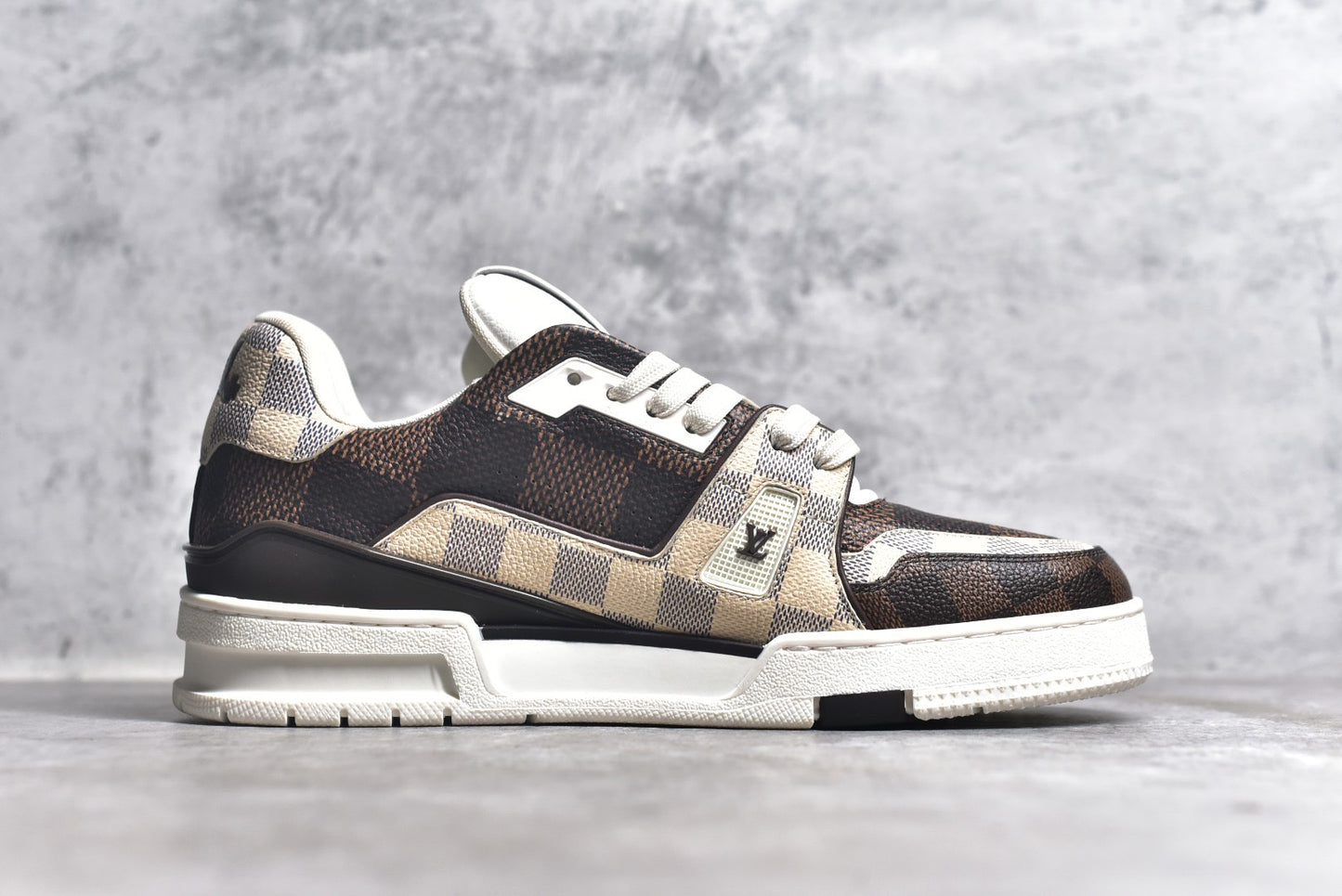 LV Trainer 06