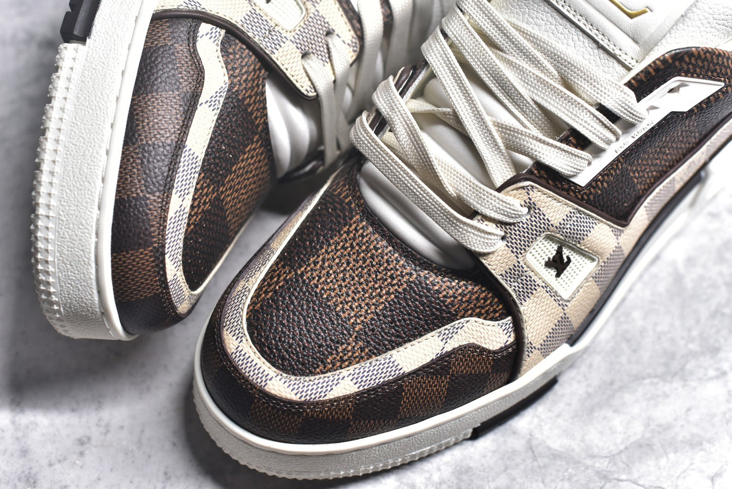 LV Trainer 06