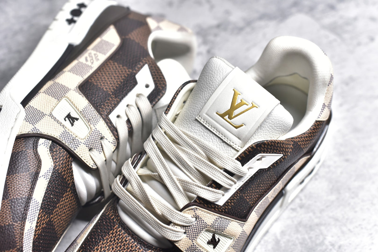 LV Trainer 06
