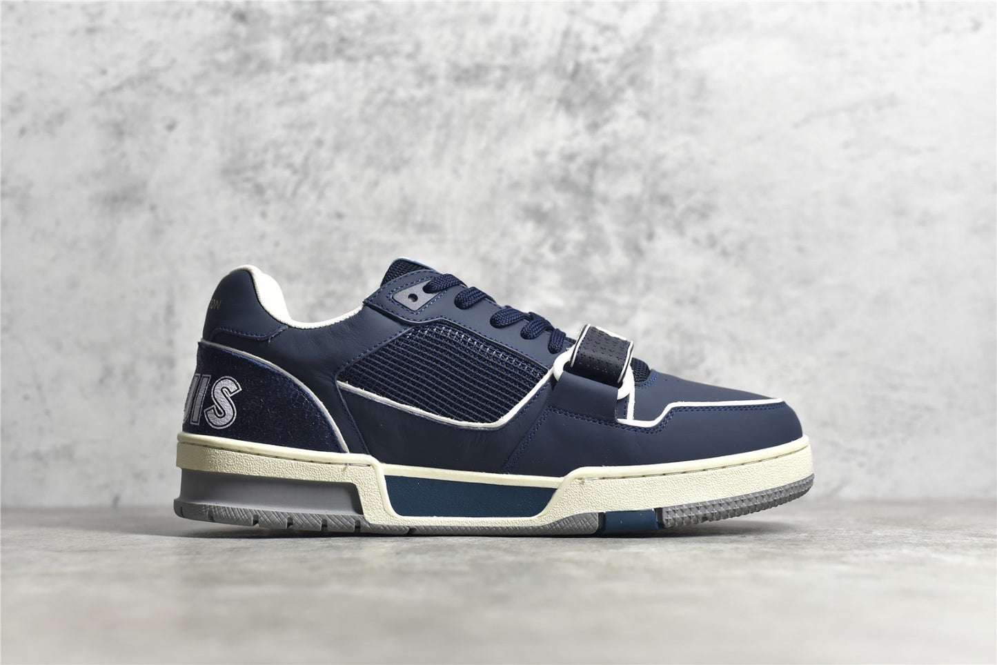 LV Trainer 05