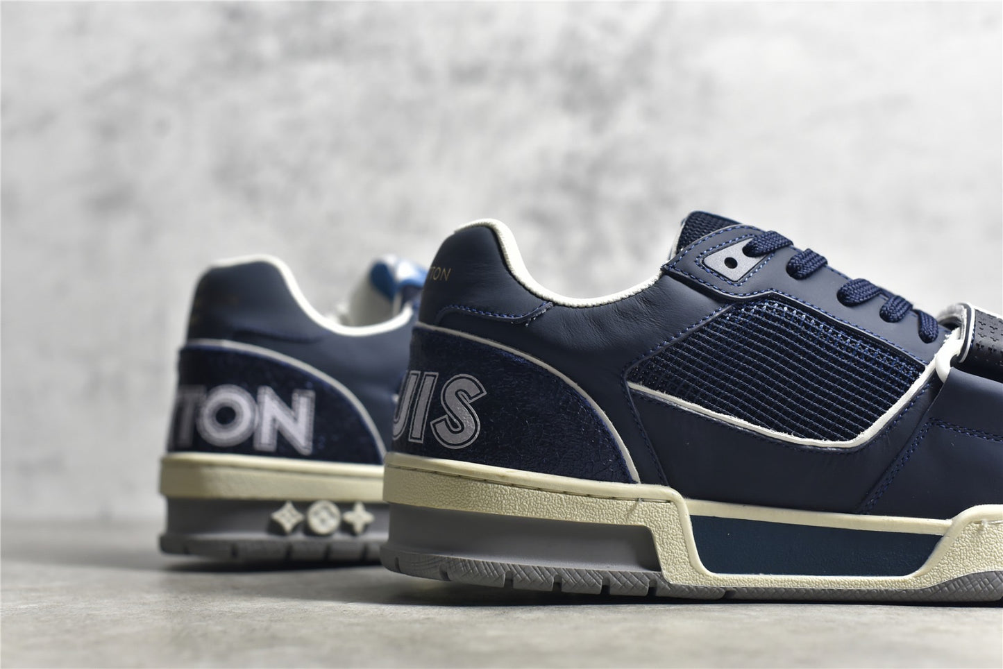 LV Trainer 05
