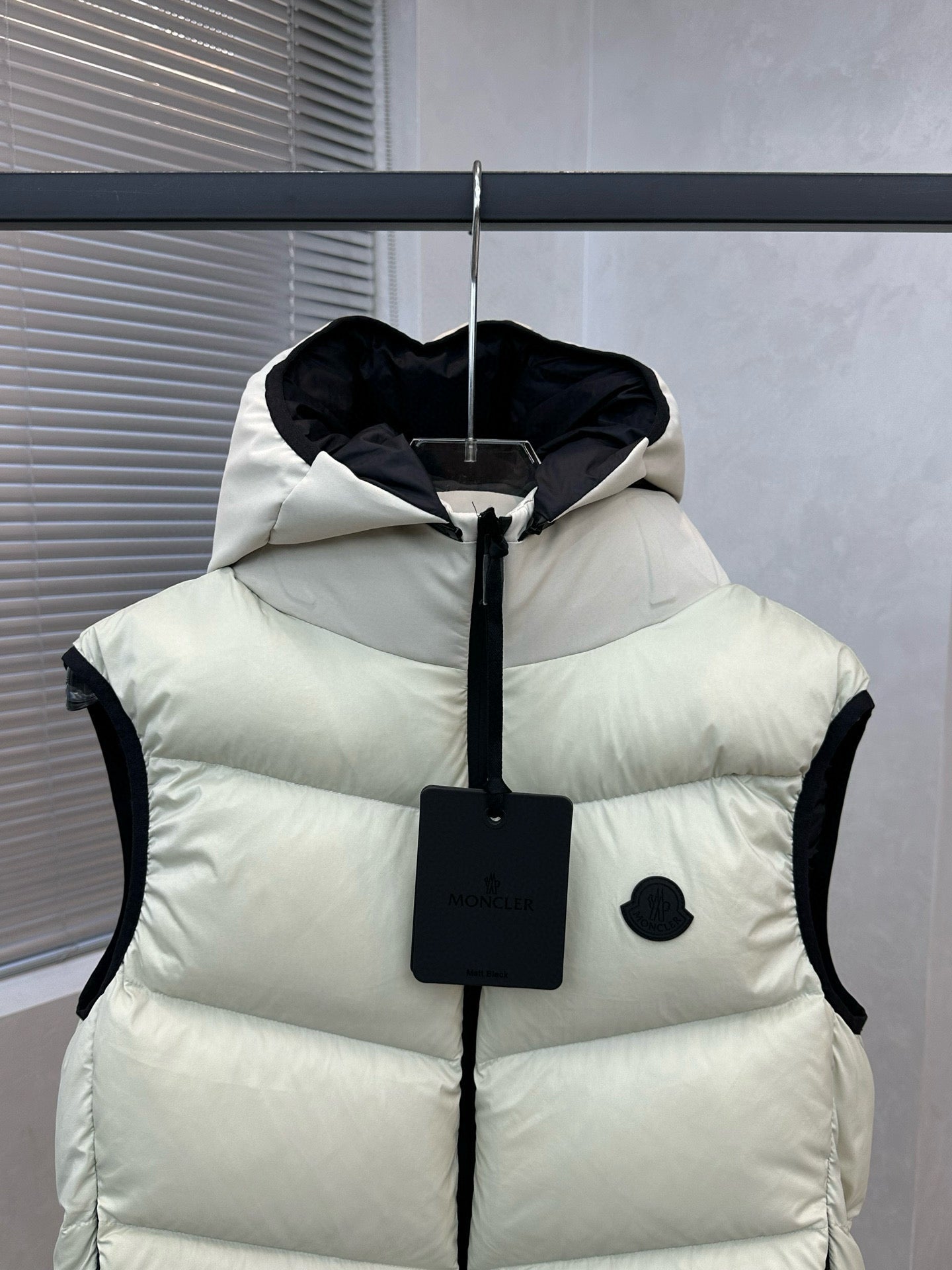 Moncler Guersac White