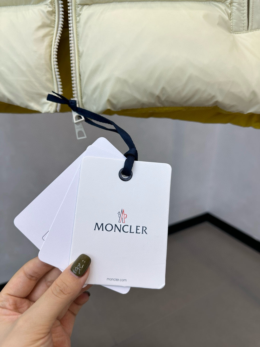 Moncler Lipsi Yellow