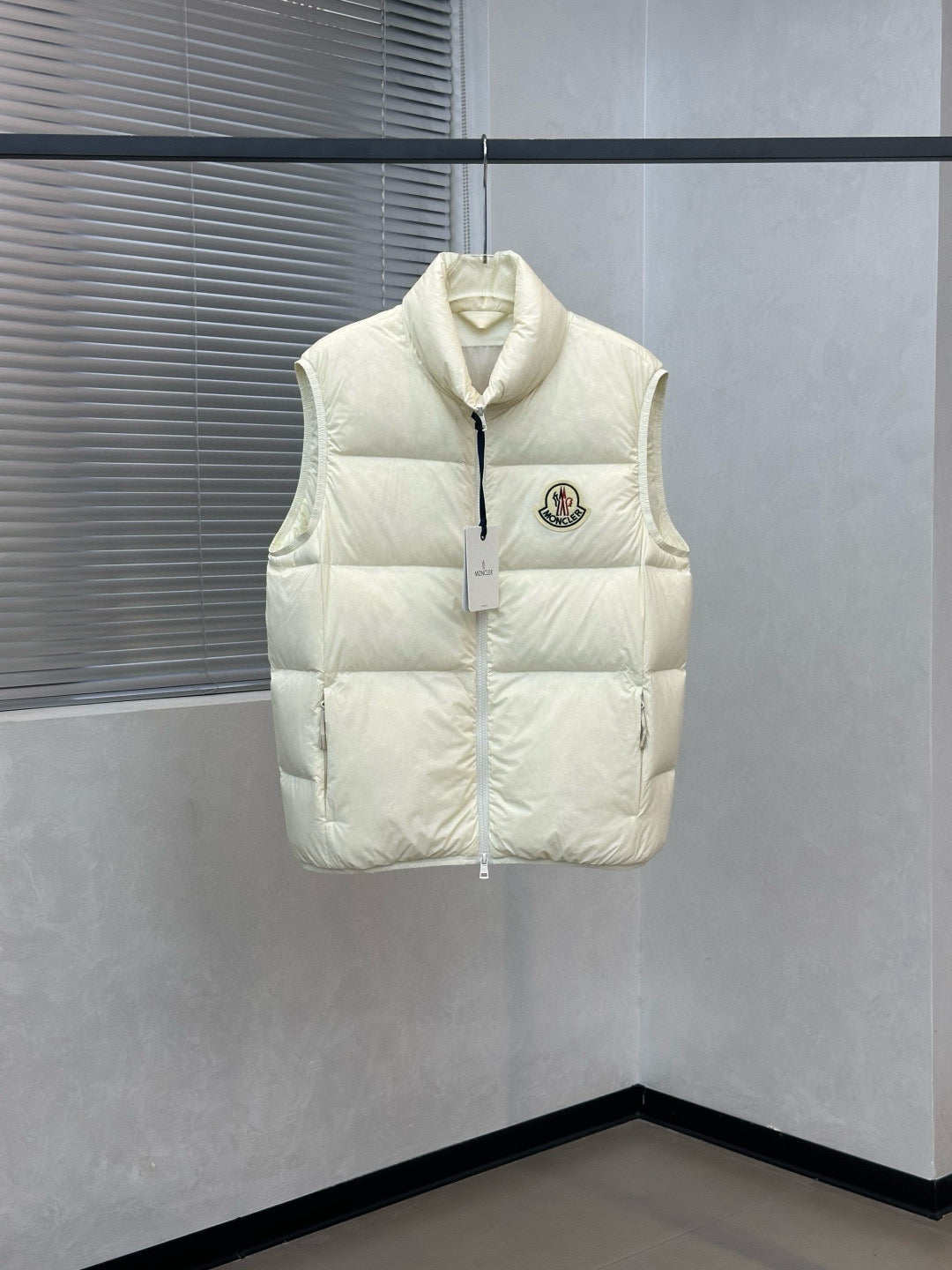 Moncler Almaz White