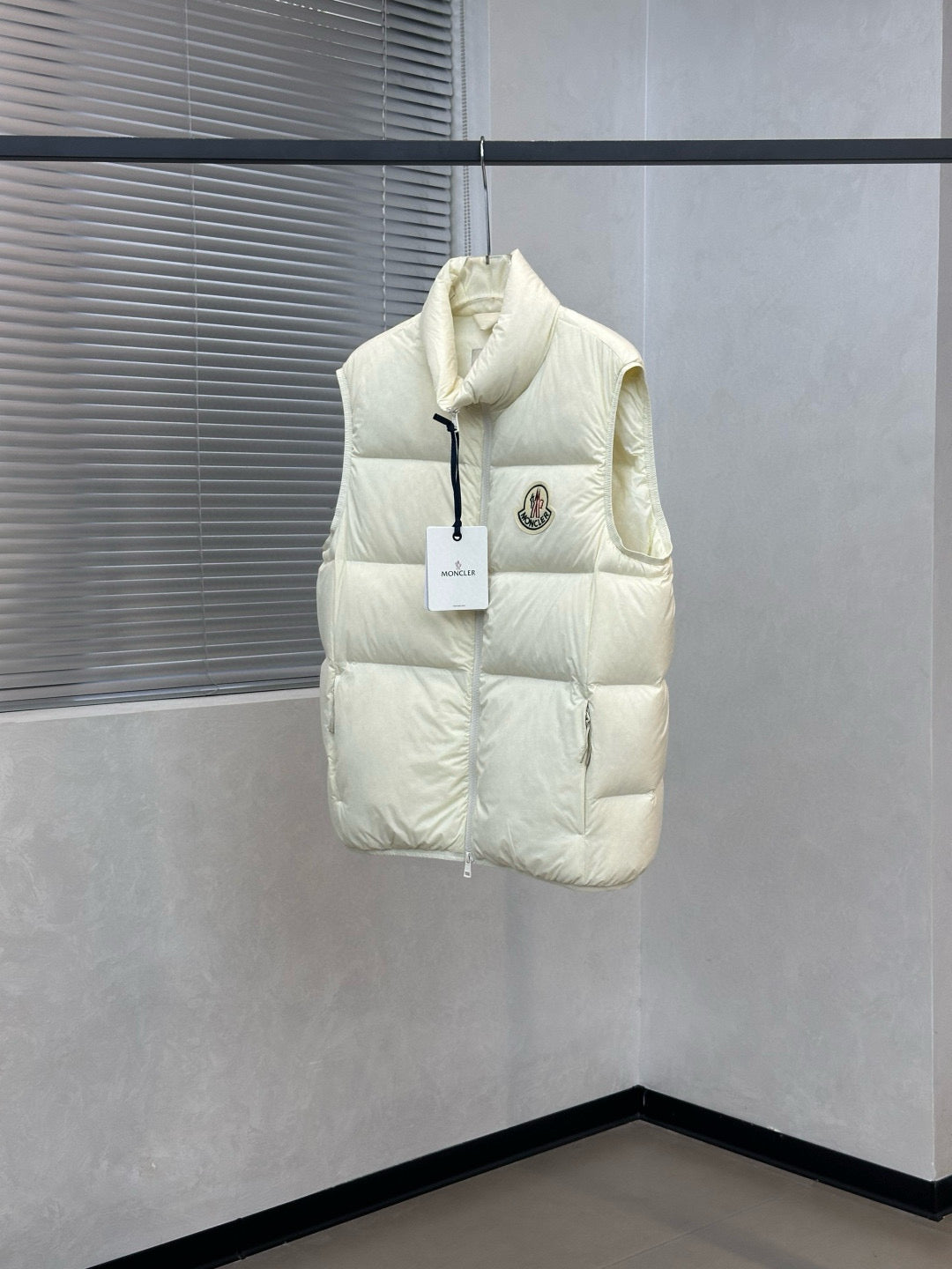 Moncler Almaz White