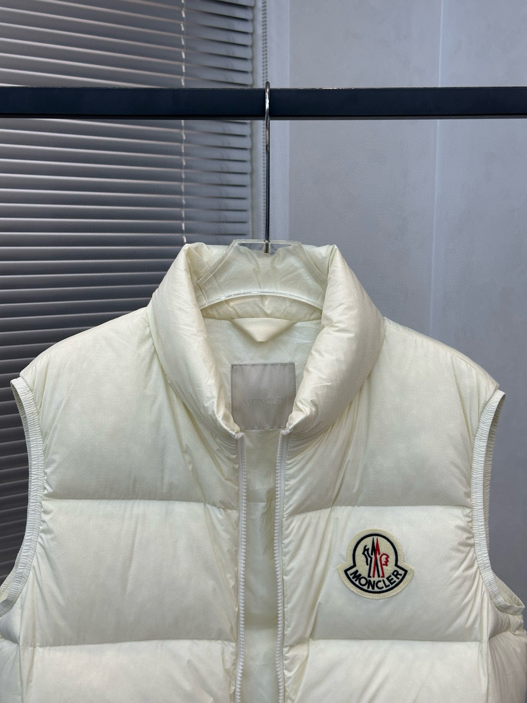 Moncler Almaz White