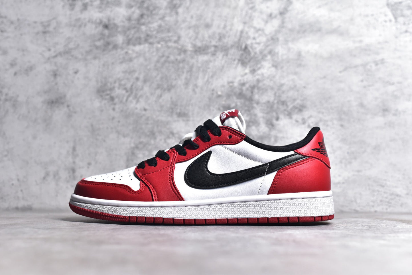 Jordan 1 Retro Low Golf Chicago