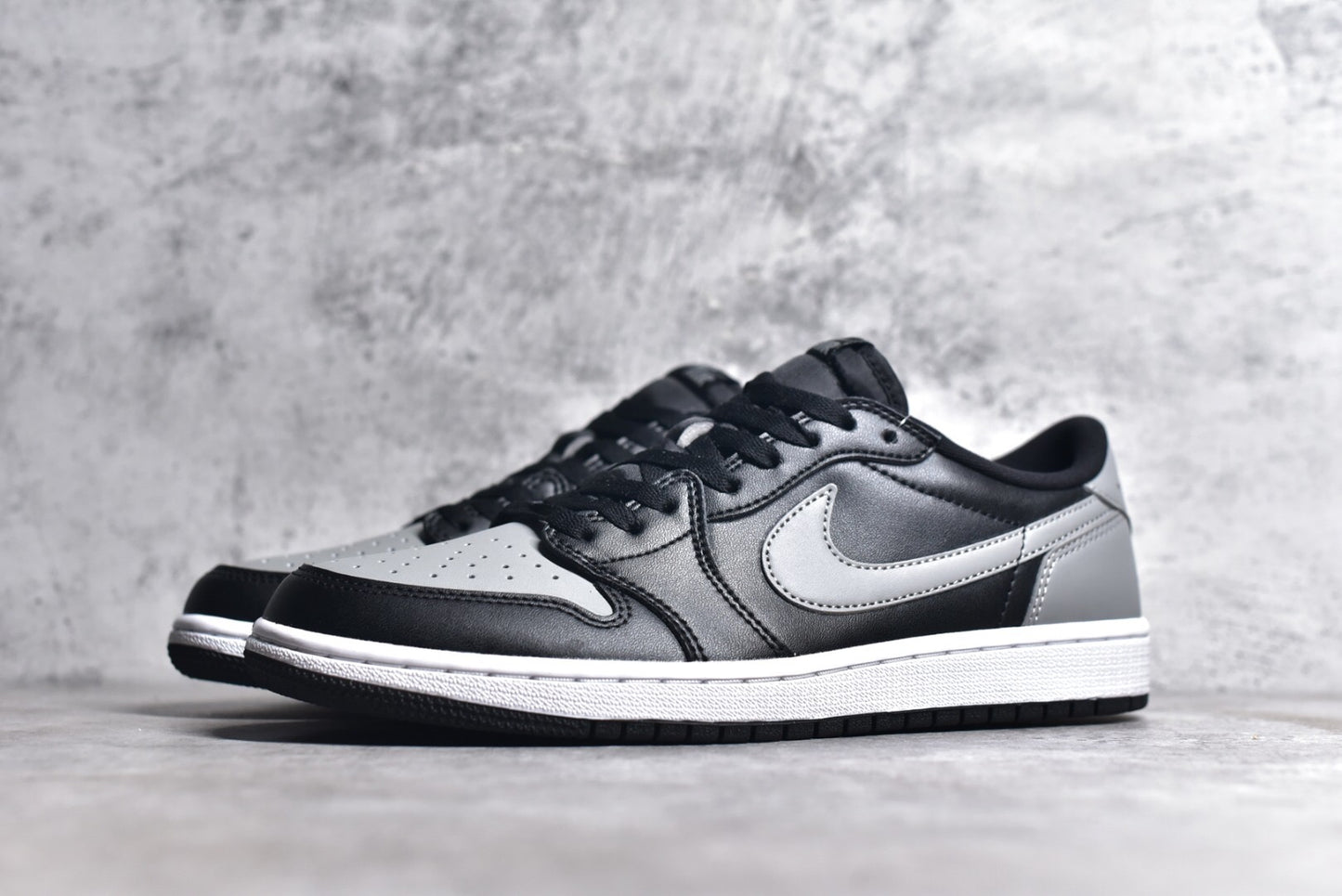 Jordan 1 Retro Low Golf Shadow