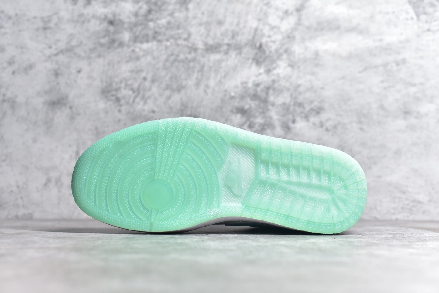 Jordan 1 Low Island Green