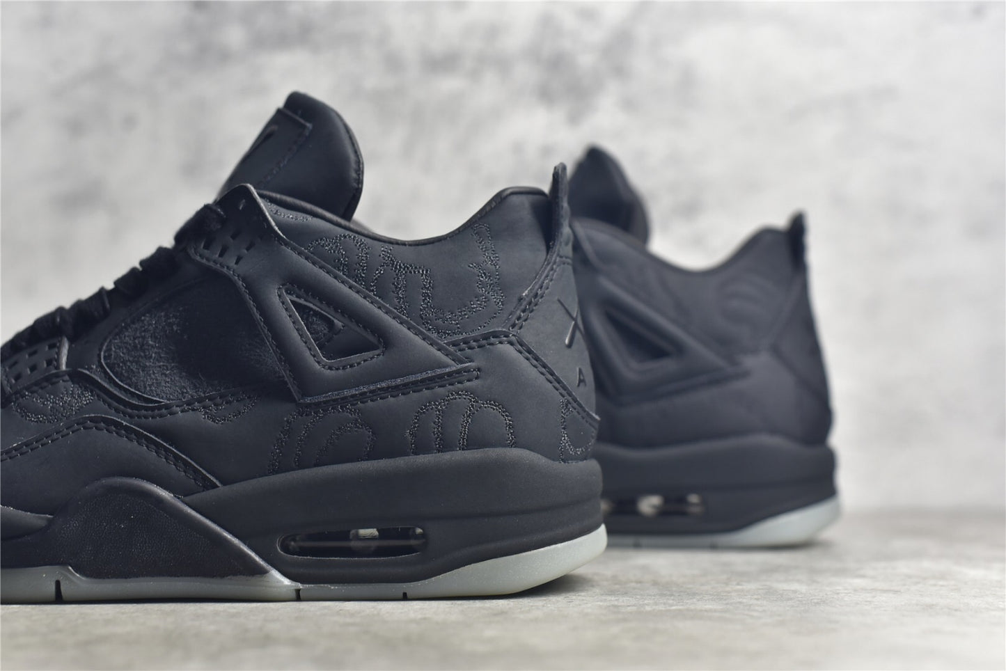 AJ 4 Retro Kaws Black