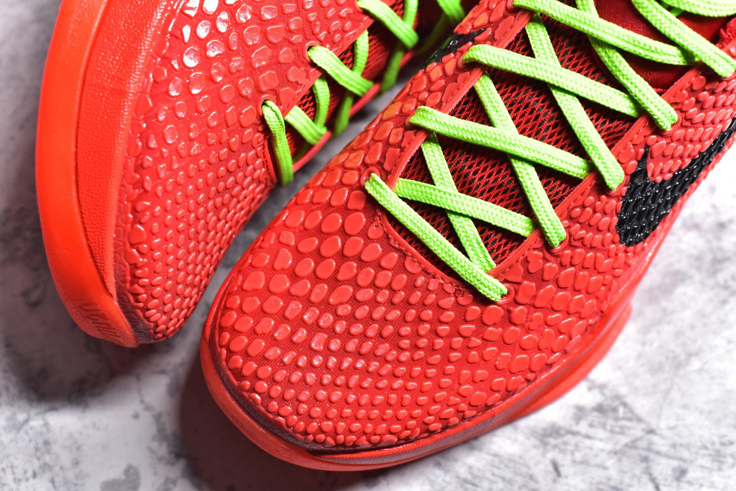Kobe 6 Reverse Grinch