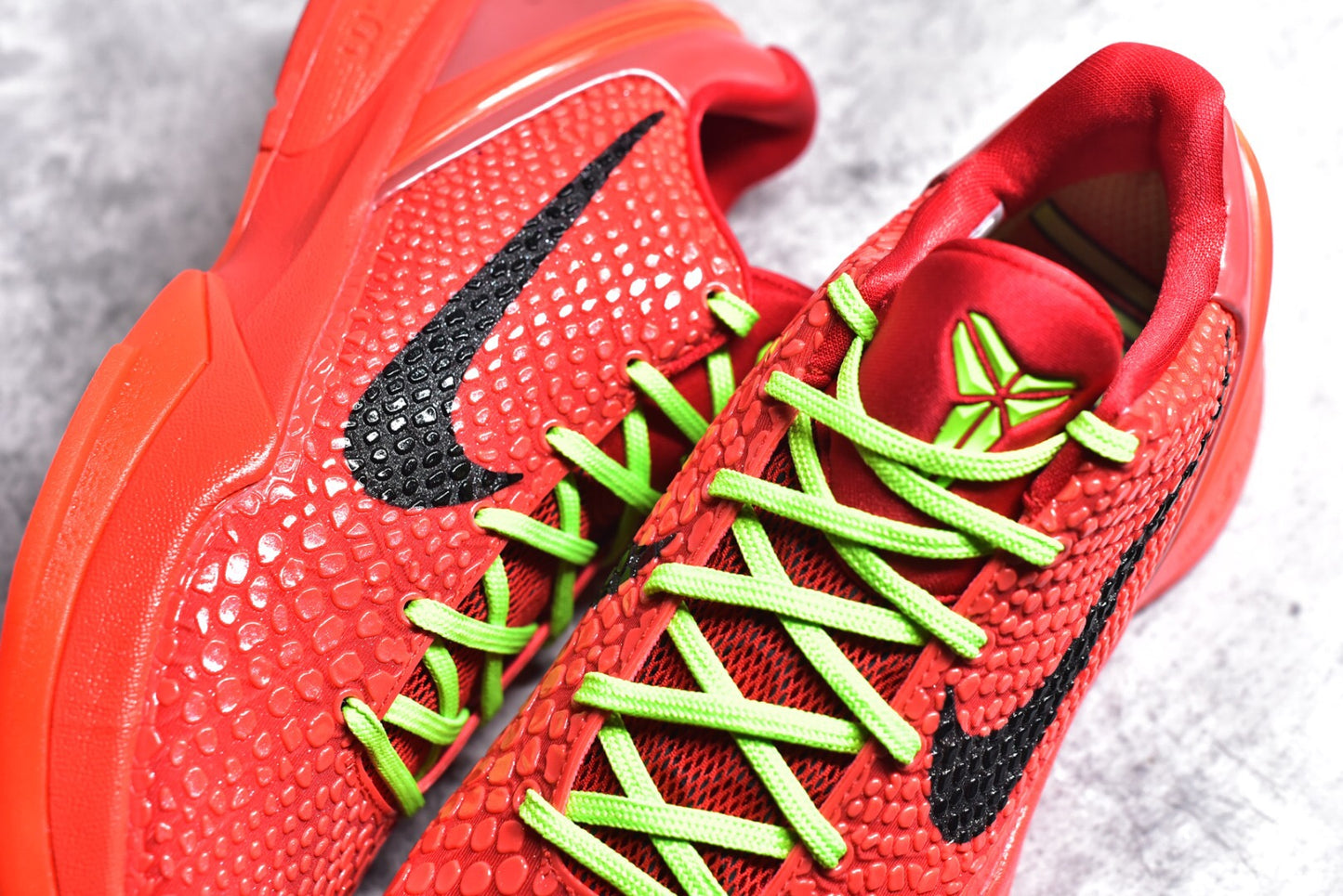 Kobe 6 Reverse Grinch