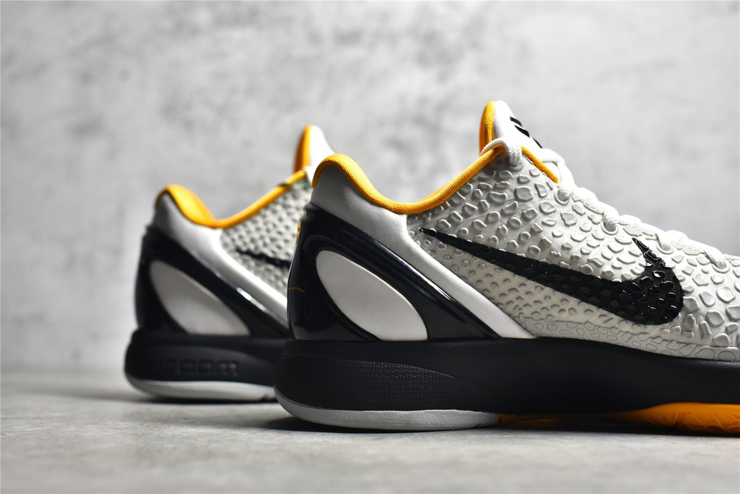 Kobe 6 Playoff Pack White Del Sol