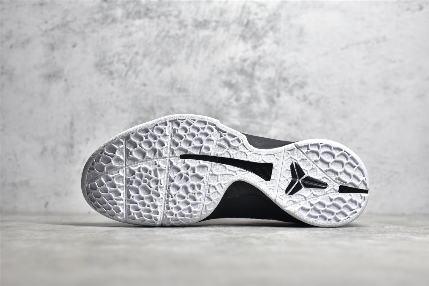 Kobe 6 Mambacita Sweet 16