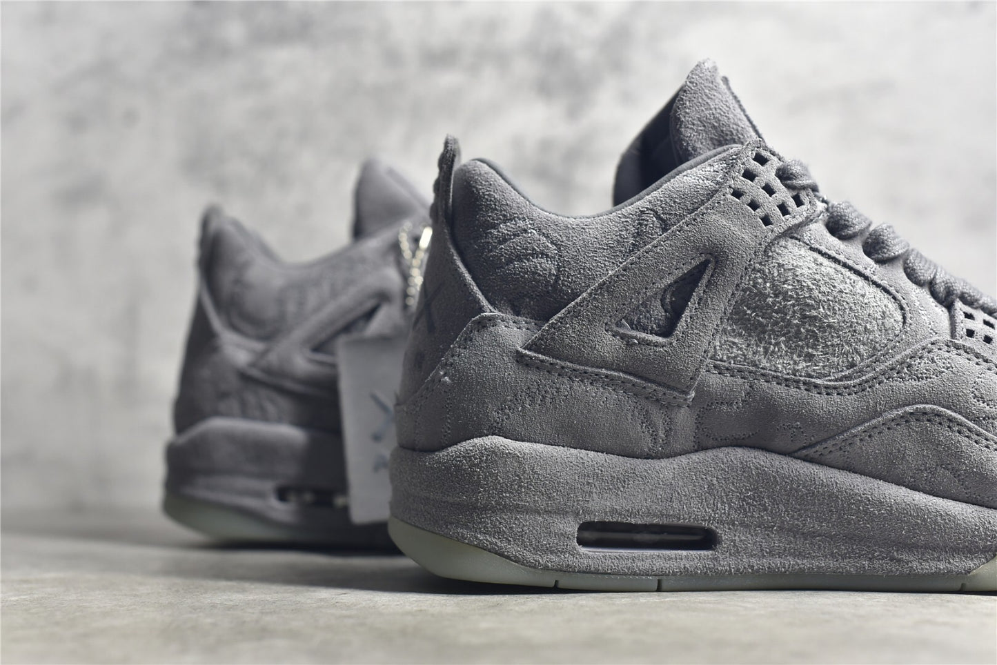 AJ 4 Retro Kaws