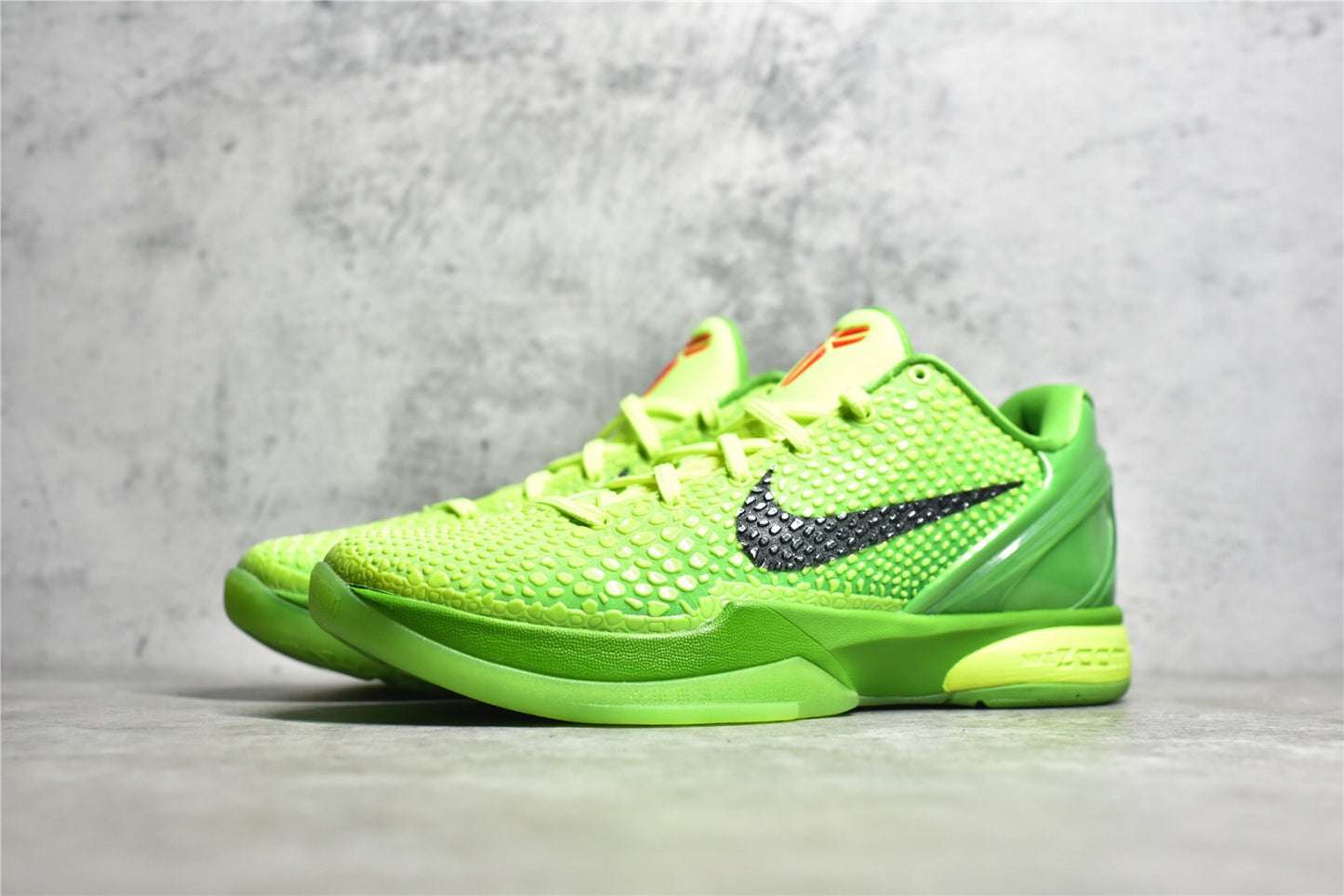 Kobe 6 Protro Grinch