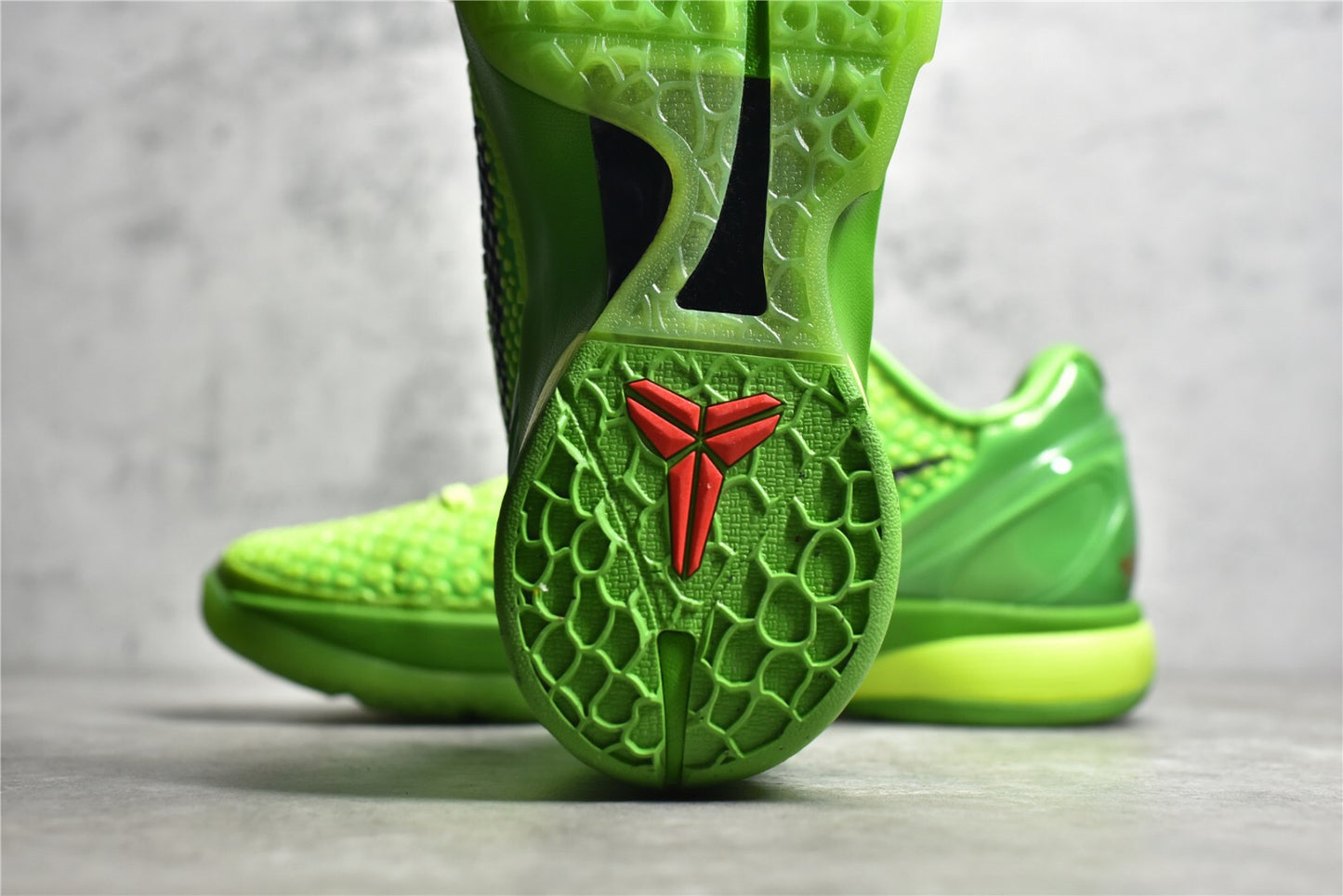 Kobe 6 Protro Grinch
