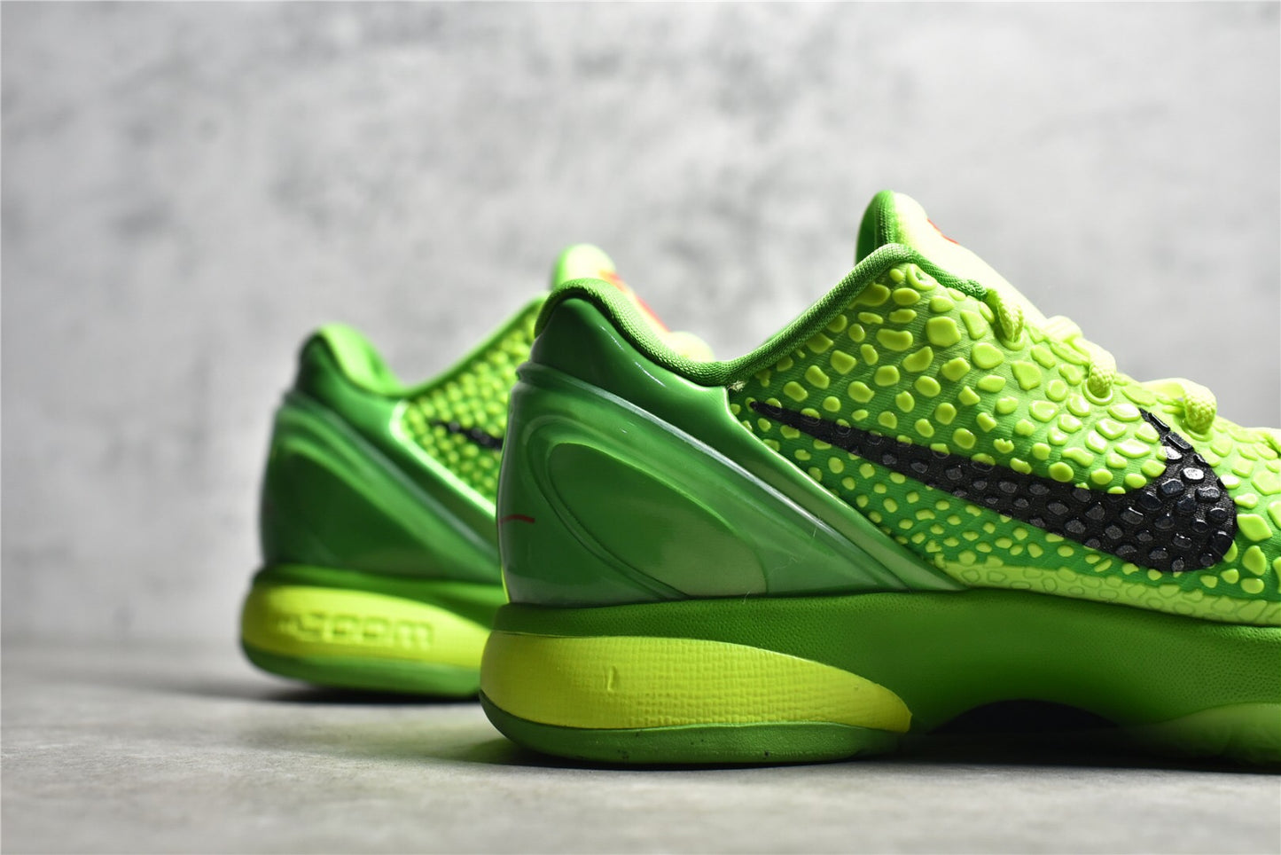 Kobe 6 Protro Grinch