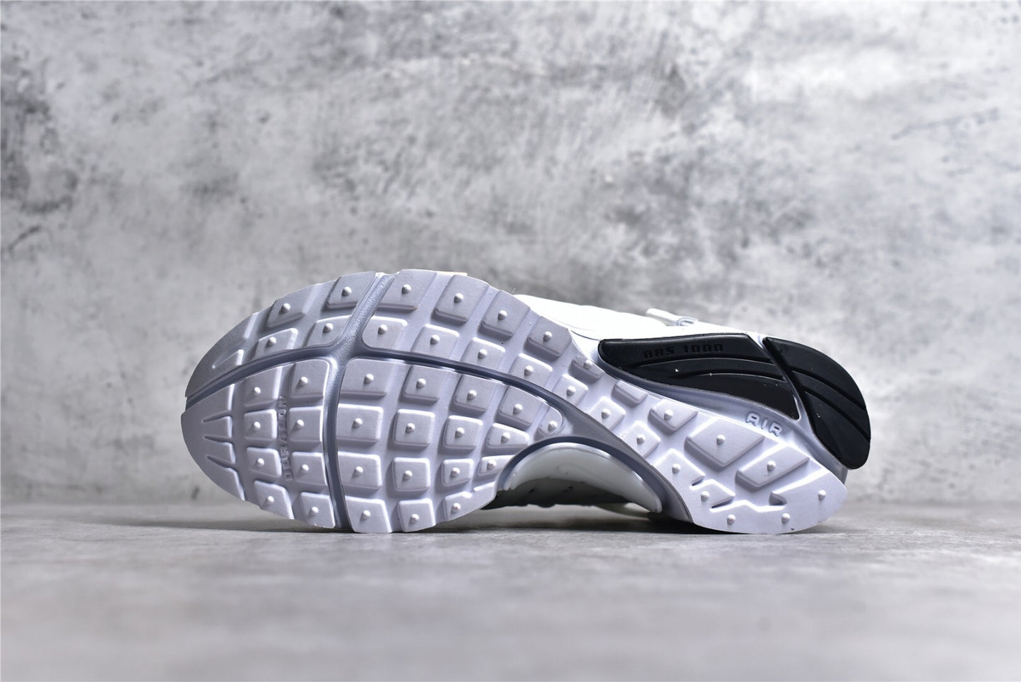 NK Air Presto O-W White