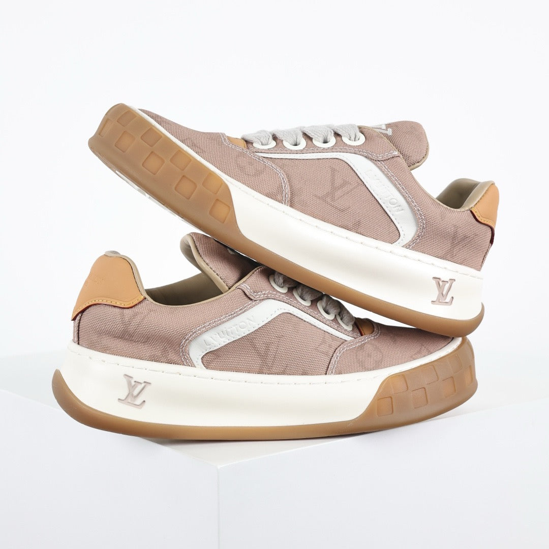 LV Tilted 02