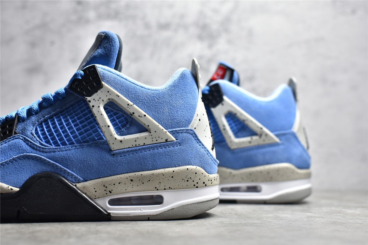 AJ4 'University Blue'