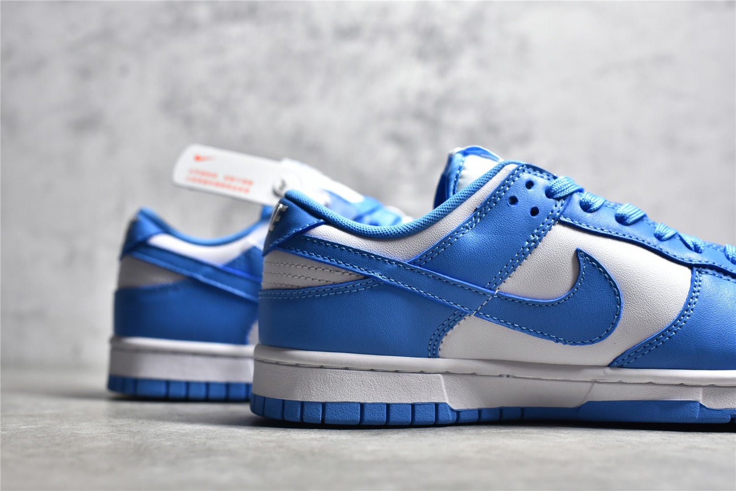 Dunk Low UNC