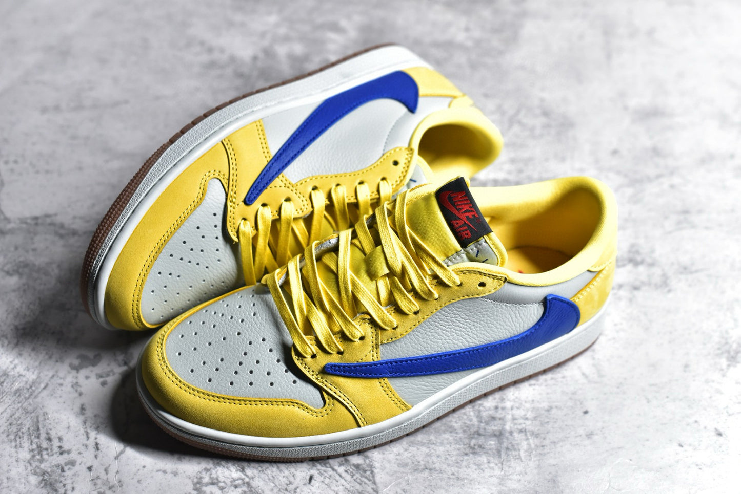 AJ1 Low Travis Scott Canary Yellow