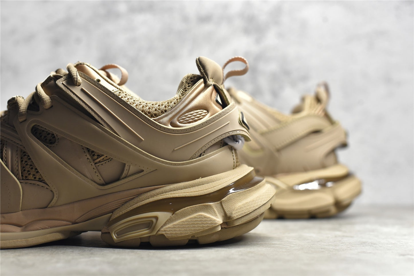 BLCG Track Beige