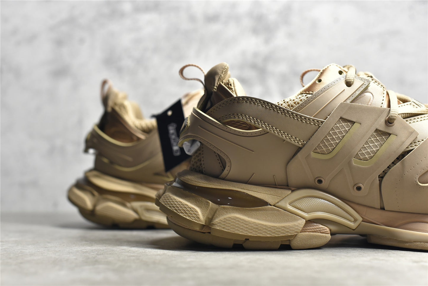 BLCG Track Beige