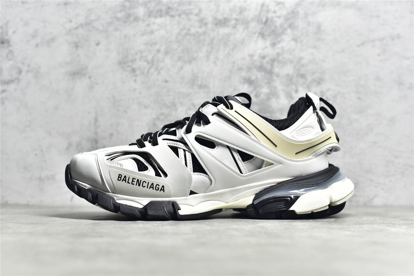 BLCG Track White