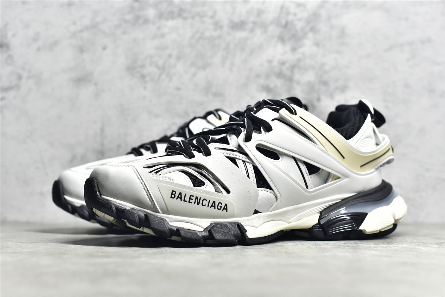 BLCG Track White