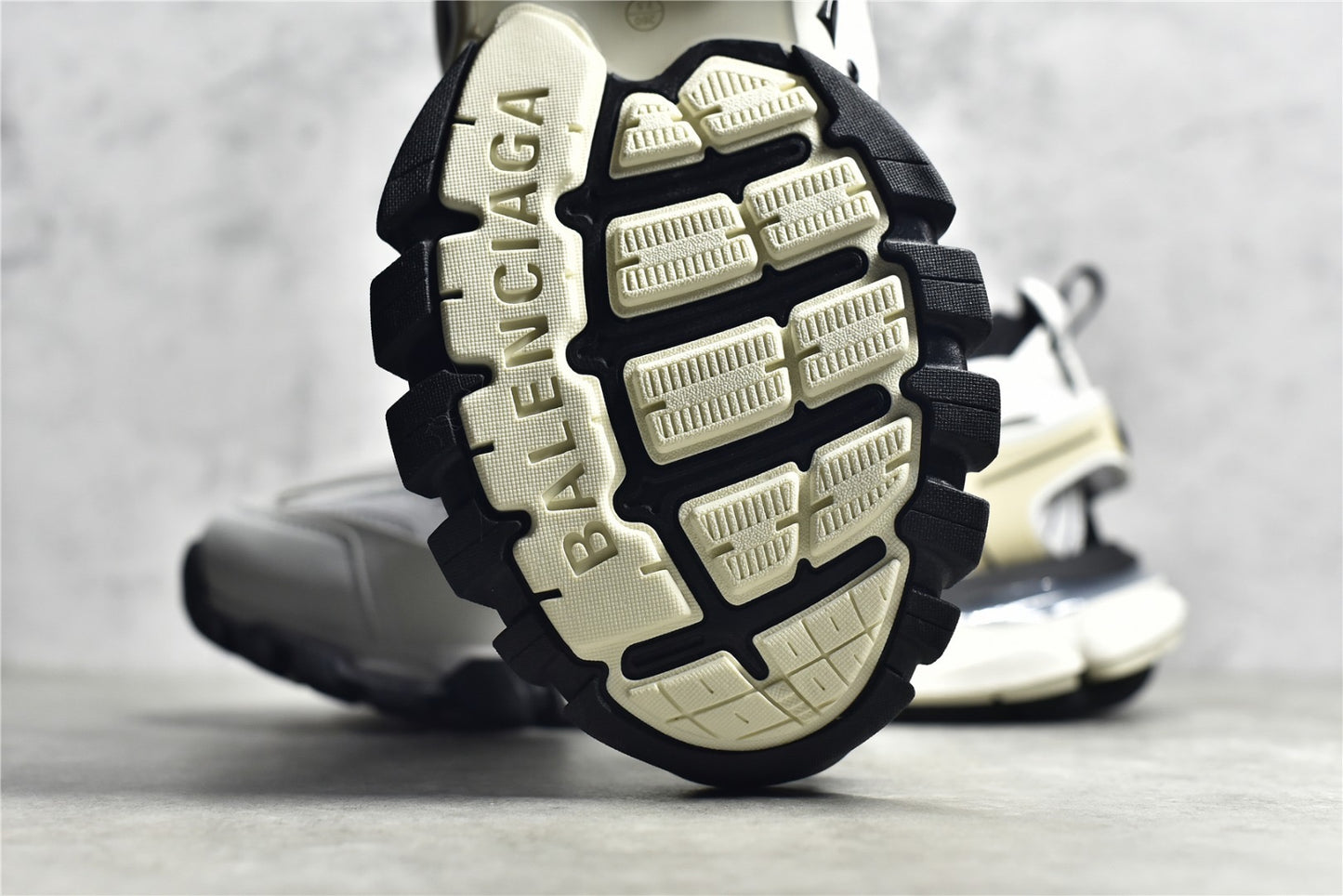 BLCG Track White