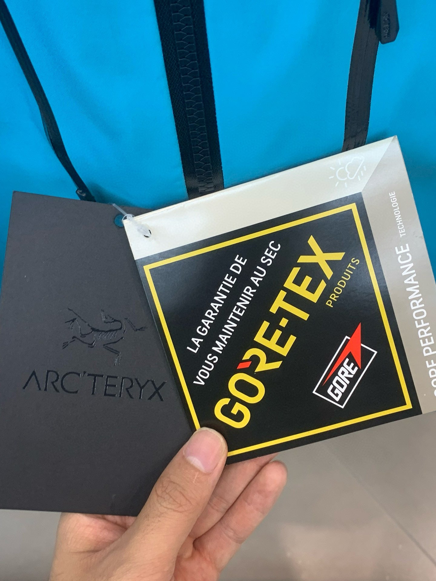 Arc’teryx ALPHA SV7 BRIGHT BLUE