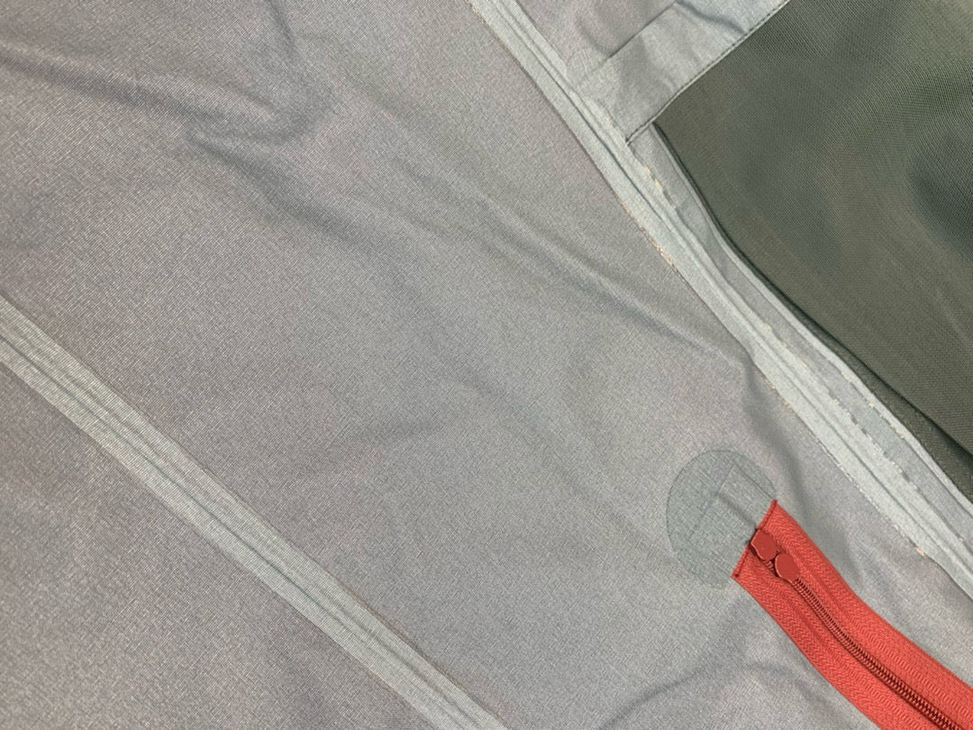 Arc’teryx ALPHA SV7 RED