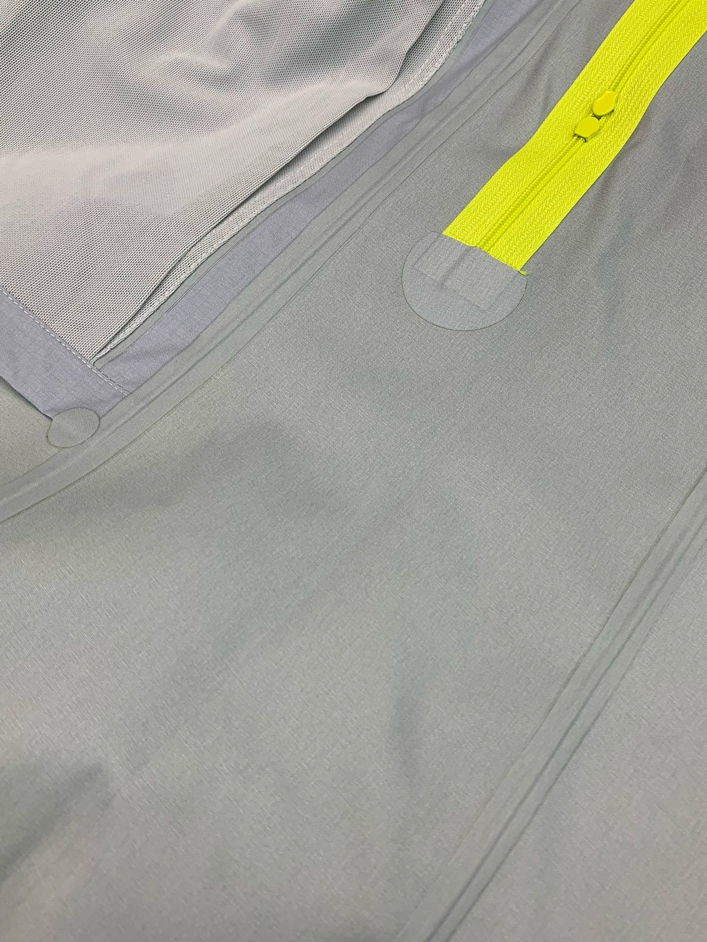 Arc’teryx ALPHA SV7 FLUORESCENT GREEN